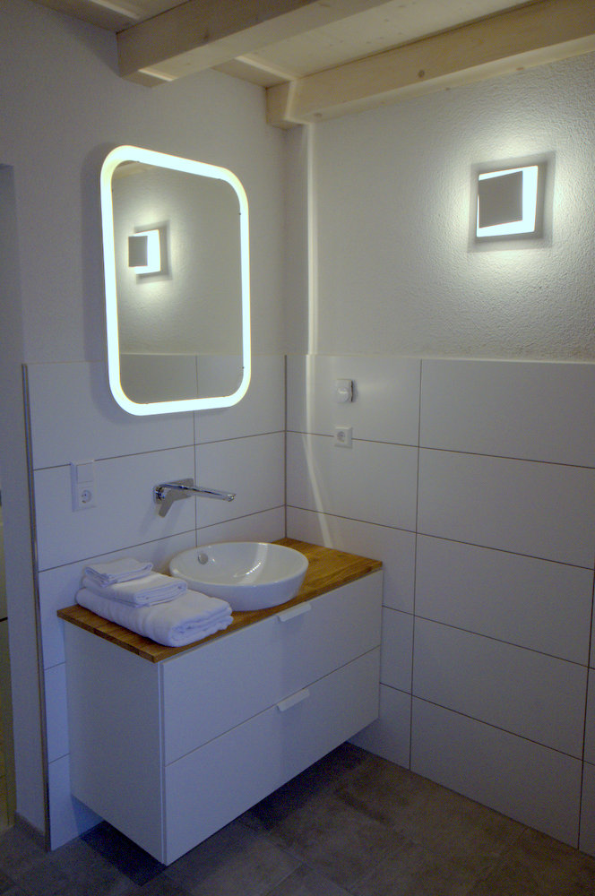 Bodentiefe Regendusche im Wellnessbad